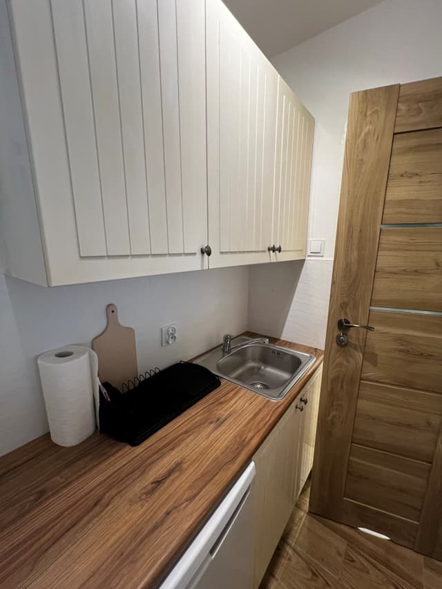 Przytulna kawalerka 26m² na Szczęśliwej, w pełni wyposażona - Zdjęcie 2/17