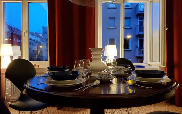 Przestronne mieszkanie w sercu Śródmieścia Wrocławia - Zdjęcie 2/11