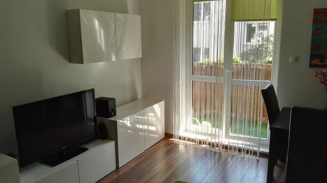Przytulny apartament w sercu Ochoty z doskonałą komunikacją - Zdjęcie 2/5