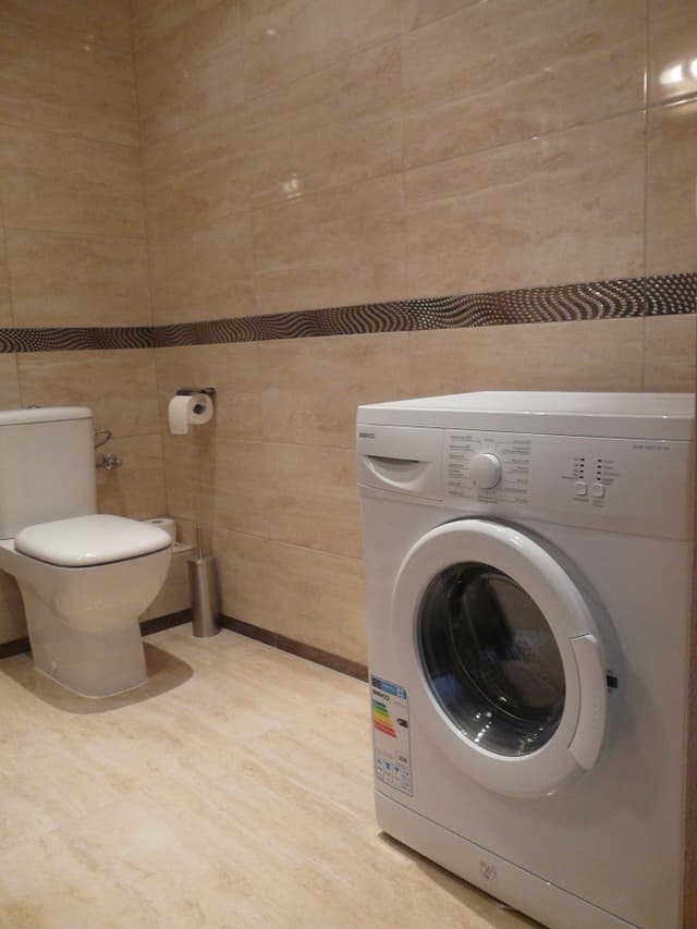 Komfortowe mieszkanie w Warszawie z możliwością negocjacji - Zdjęcie 2/6