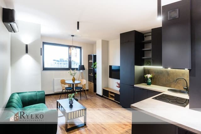 Nowoczesny apartament z klimatyzacją na 13. piętrze – Aura - Zdjęcie 2/12
