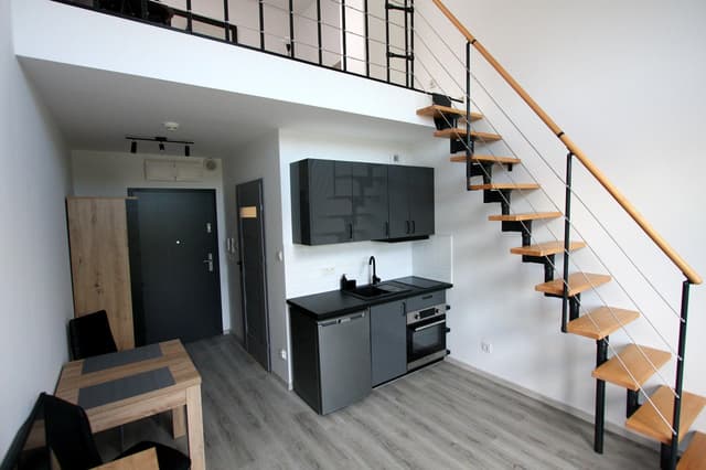 Nowoczesny, dwupoziomowy apartament z klimatyzacją i балконом - Zdjęcie 2/17