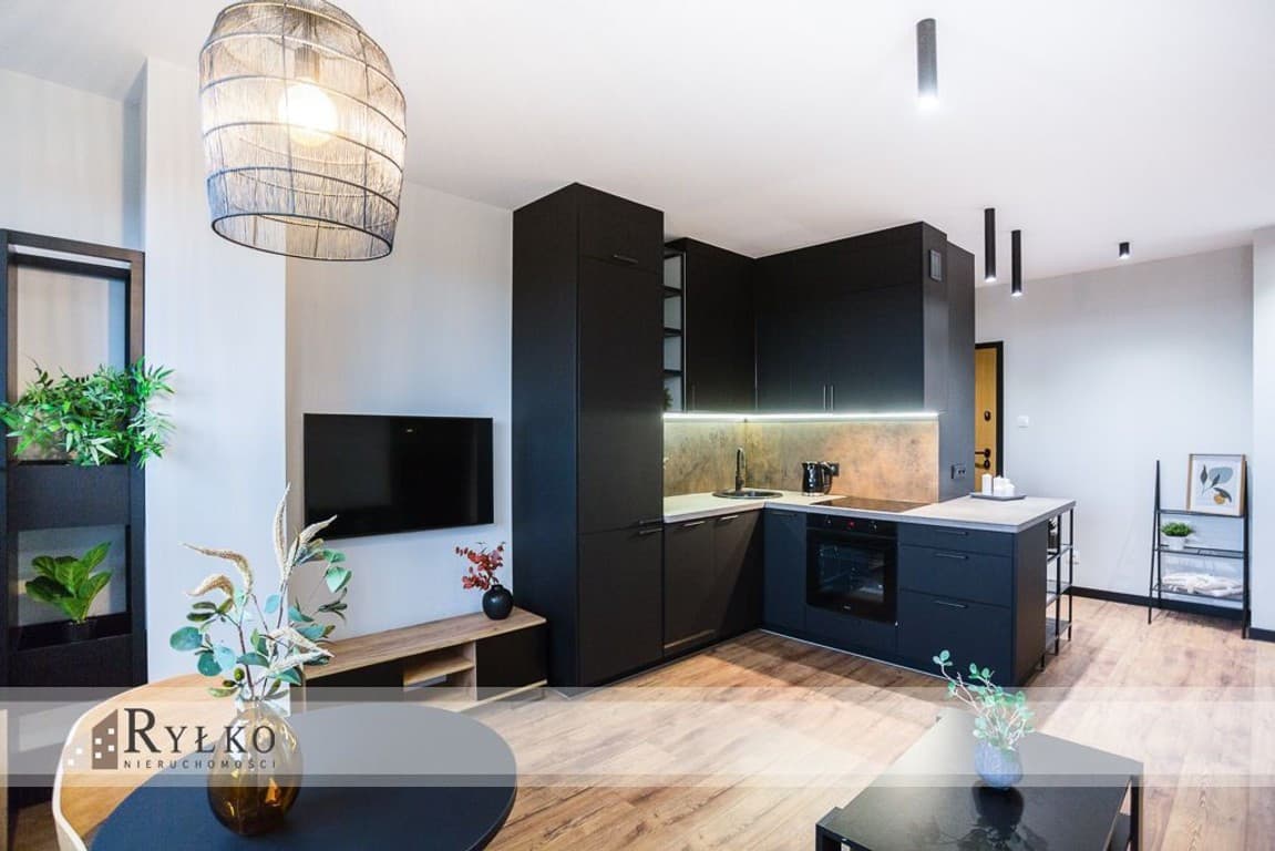 Nowoczesny apartament z klimatyzacją na 13. piętrze – Aura - Zdjęcie 1/12