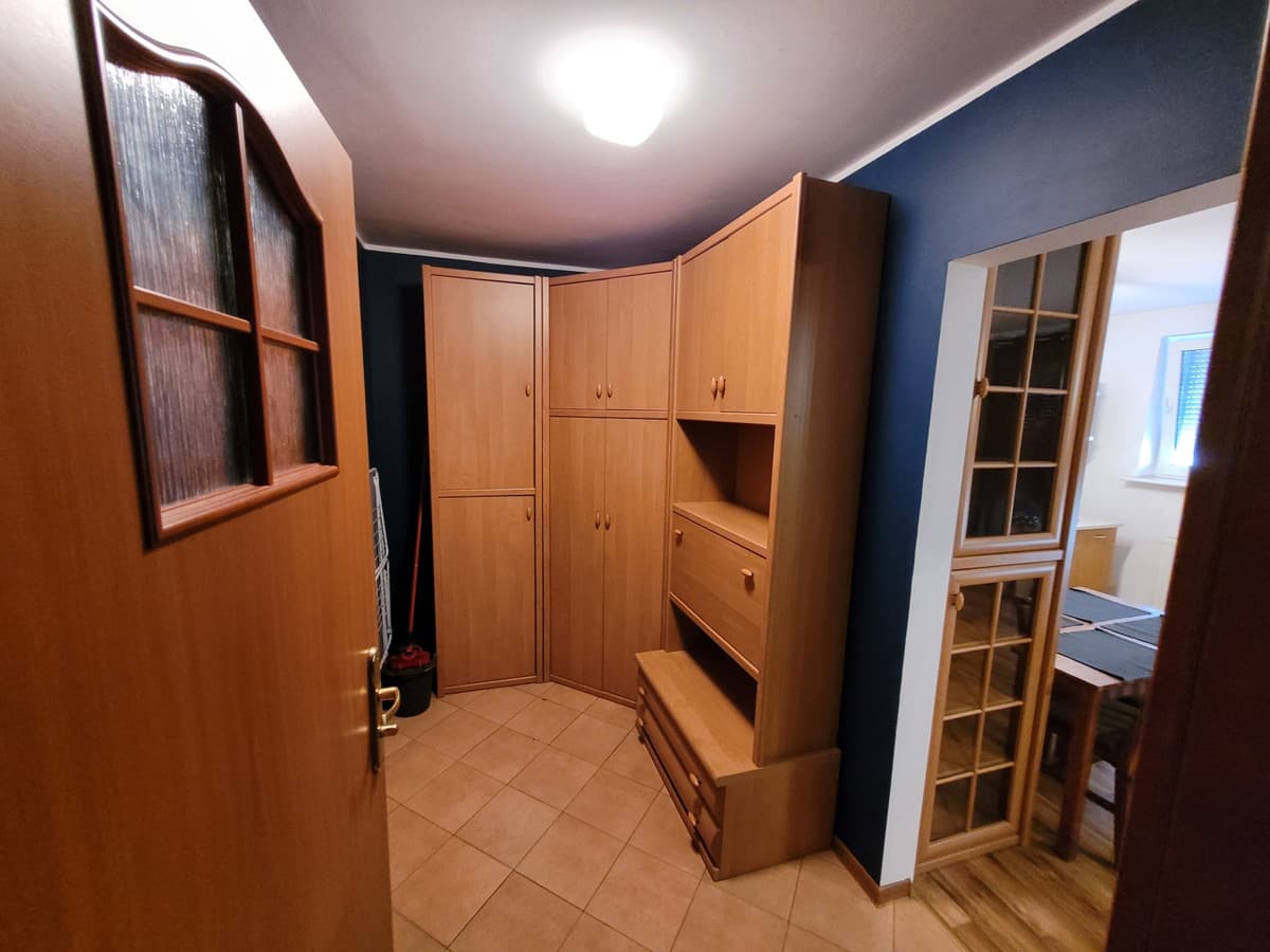 Klimatyczne mieszkanie na Jeżycach z komórką - Zdjęcie 1/6