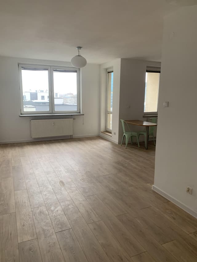 Przestronne 40m² z osobną kuchnią, Praga-Południe - Zdjęcie 3/9