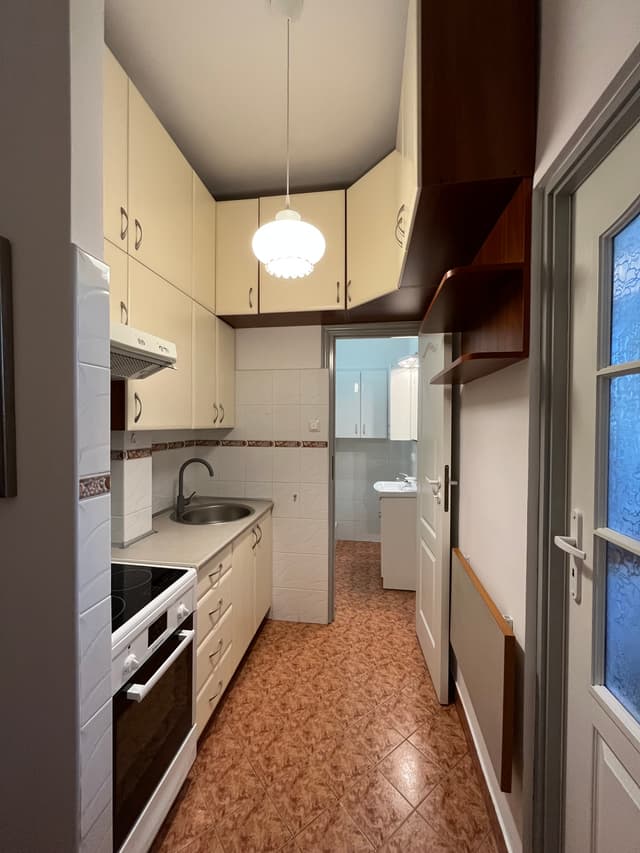 Kawalerka na Dolnym Mokotowie - całkowity koszt niecałe 2800 zł - Zdjęcie 3/11