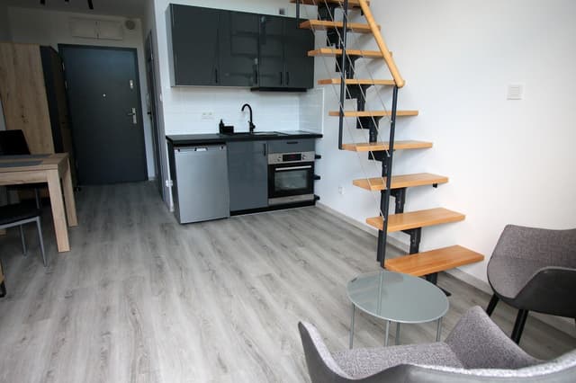 Nowoczesny, dwupoziomowy apartament z klimatyzacją i балконом - Zdjęcie 3/17