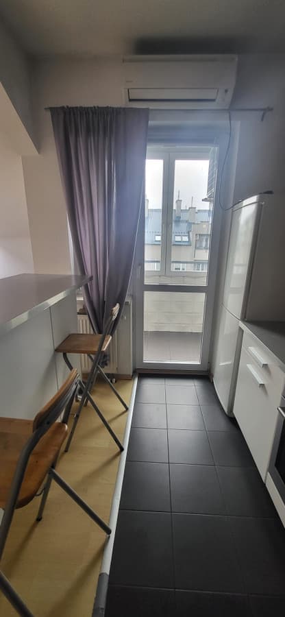 Komfortowa kawalerka 31 m² w sercu Ruczaju - gotowa do zamieszkania - Zdjęcie 3/10