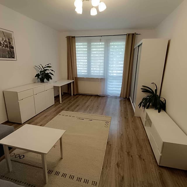 Umeblowane mieszkanie z miejscem parkingowym - Zdjęcie 4/11