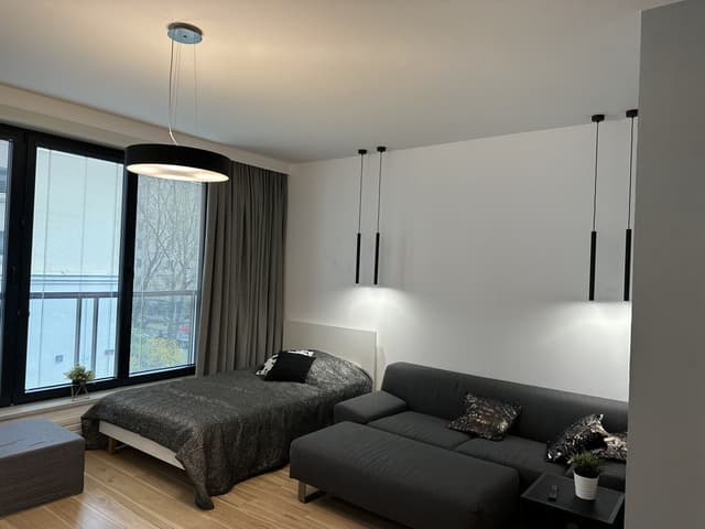 Przestronne 34 m² w centrum Warszawy przy ul. Dzielnej - Zdjęcie 4/12