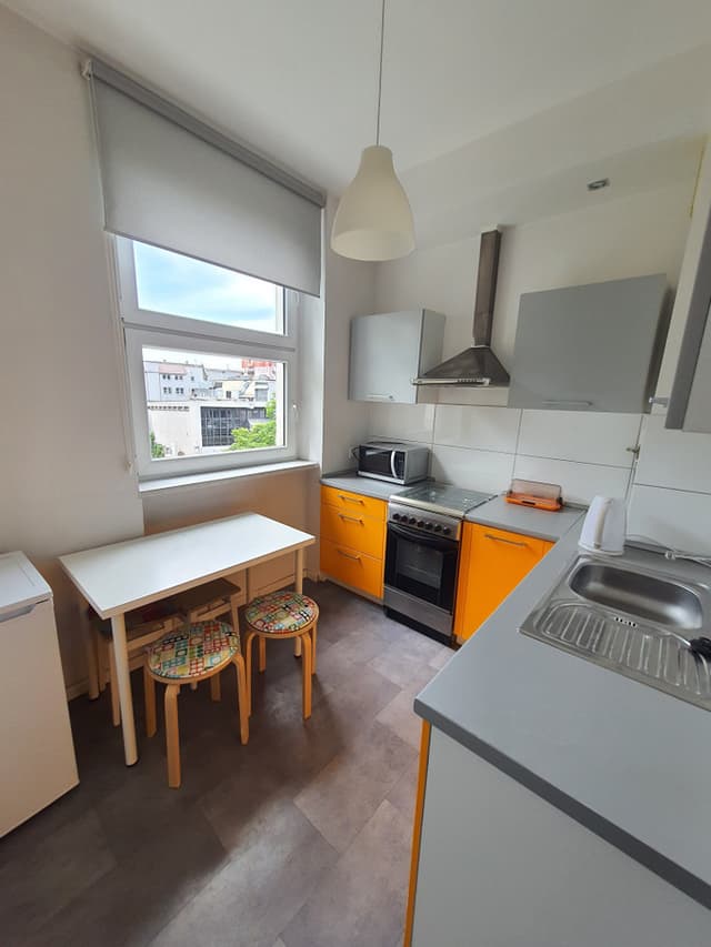 Stylowa kawalerka w sercu Starego Miasta, 34 m² - Zdjęcie 4/9