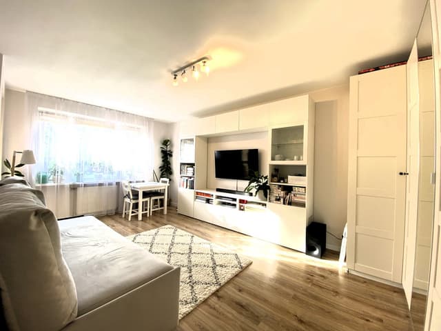 Funkcjonalne 33,4 m² w Nowym Mieście - idealne dla pary i inwestorów - Zdjęcie 2/10