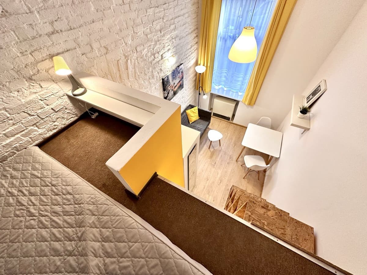 Przytulna kawalerka w spokojnej dzielnicy Polesie - Zdjęcie 1/8