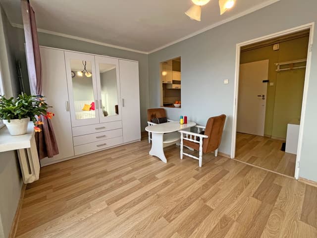 Słoneczne studio z balkonem w Mistrzejowicach - świetna lokalizacja - Zdjęcie 4/13