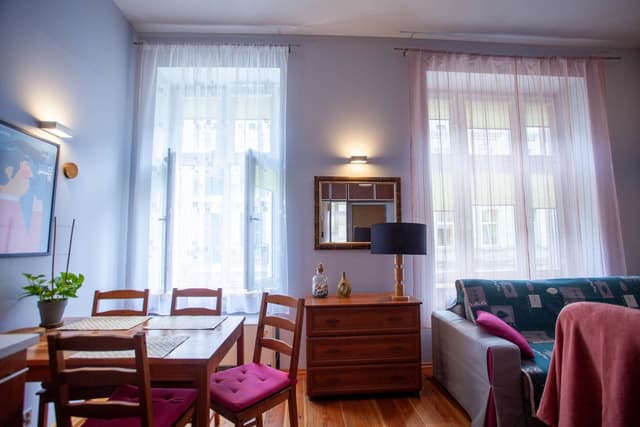Komfortowe 32 m² w centrum Łodzi - miejski styl życia - Zdjęcie 2/8