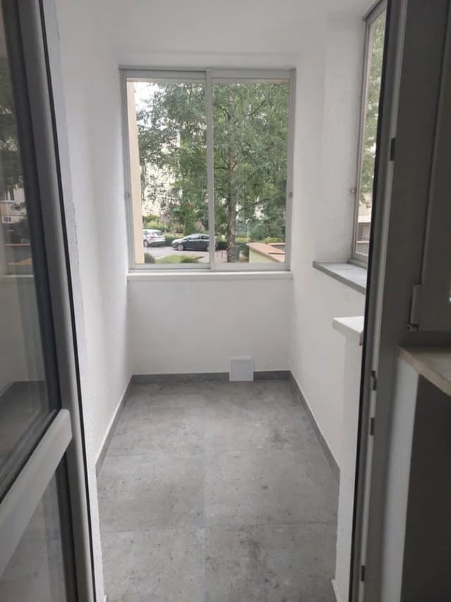 Funkcjonalne mieszkanie na Pradze-Południe, świetna lokalizacja - Zdjęcie 3/7