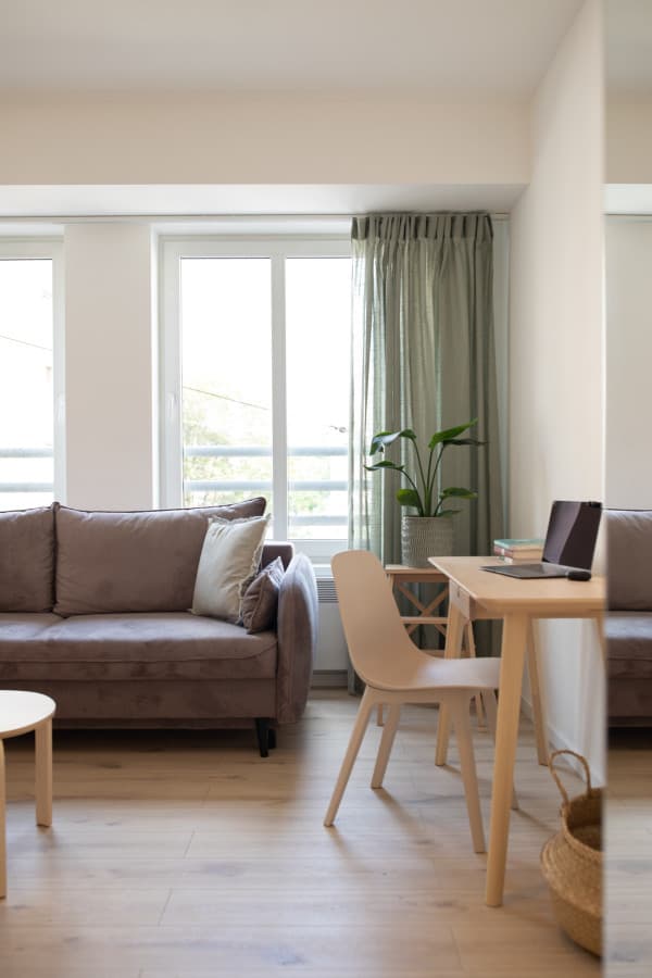 Umeblowane mieszkanie w sercu Starego Miasta - Zdjęcie 3/22