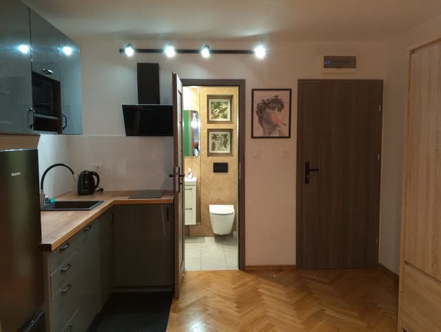 Przytulne studio na Bielanach, w pełni wyposażone - Zdjęcie 5/9