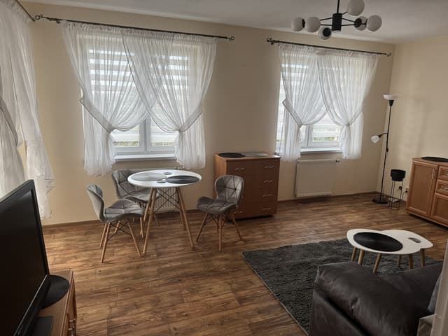 Przytulna kawalerka w spokojnej części Mistrzejowic - Zdjęcie 3/9