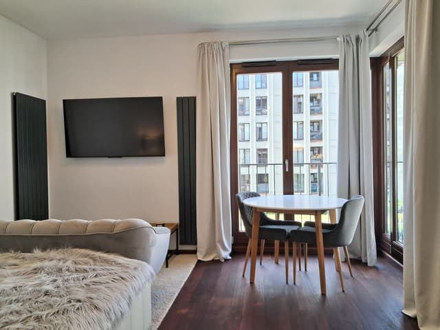 Nowoczesny apartament w sercu Warszawy - Śródmieście - Zdjęcie 2/21
