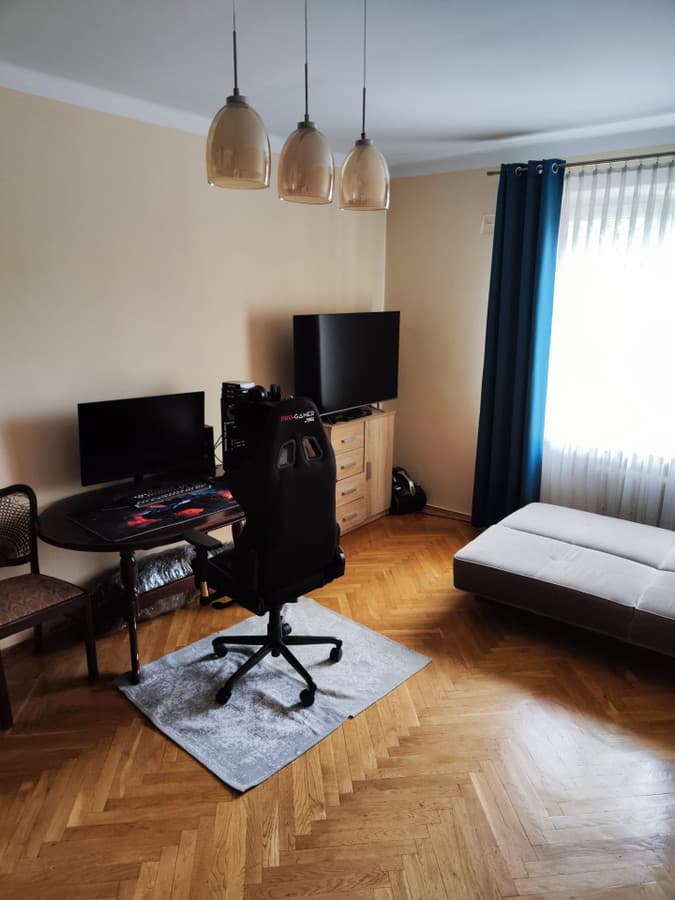 Przytulne 34 m² w sercu historycznej Nowej Huty - Zdjęcie 1/10