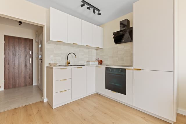 Przytulna kawalerka na Ochocie z możliwością negocjacji - Zdjęcie 4/10