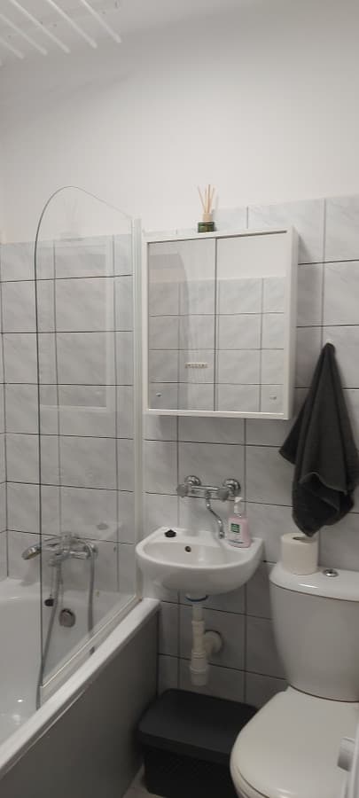 Funkcjonalny apartament na Woli – idealna lokalizacja - Zdjęcie 4/9