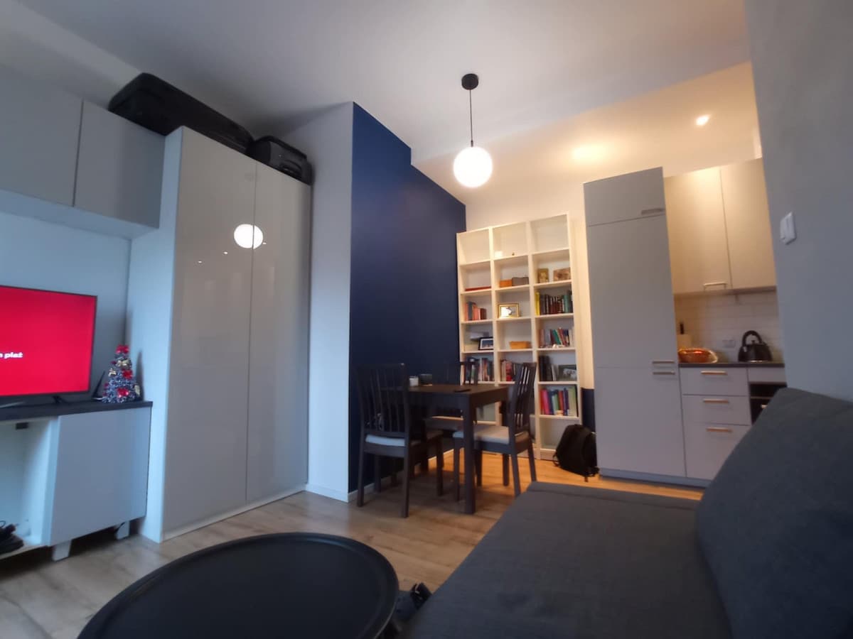 Przytulna kawalerka w Ursusie, pełne wyposażenie, od zaraz - Zdjęcie 1/7