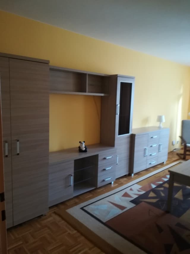 Przestronne mieszkanie w sercu Wrocławia - Śródmieście - Zdjęcie 3/14