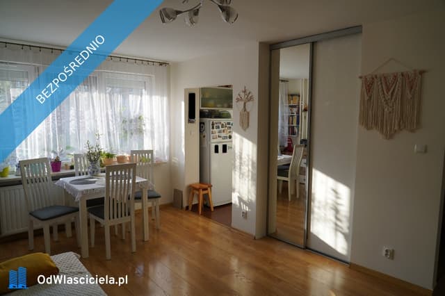 Przestronna kawalerka 27m² w atrakcyjnej dzielnicy Bielany - Zdjęcie 2/13