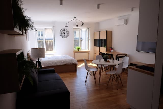 Przytulne 33 m² w sercu Starego Miasta - pełne uroku i komfortu - Zdjęcie 3/8