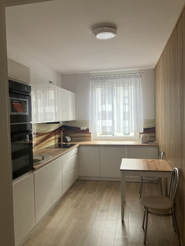 Elegancki apartament w sercu Woli z doskonałą komunikacją - Zdjęcie 3/8