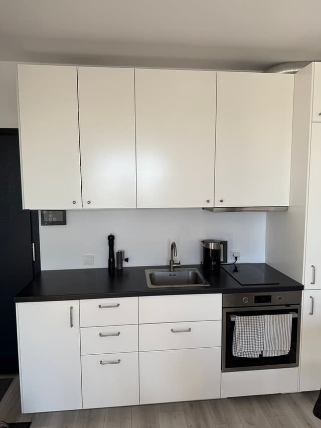 Elegancki apartament w prestiżowej lokalizacji Warszawy - Zdjęcie 2/21