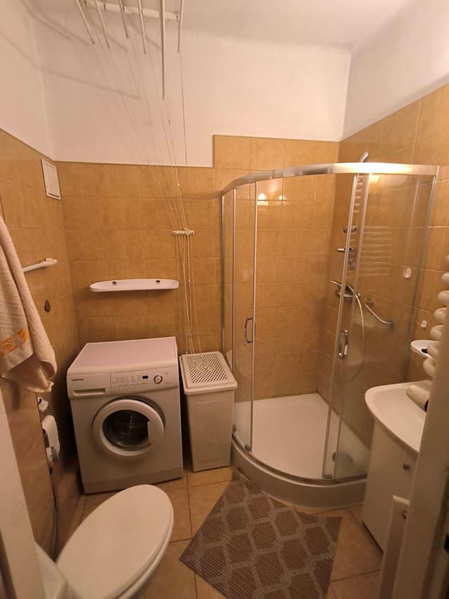 Przestronne 38m² na Ochocie, świetna lokalizacja, 3 piętro - Zdjęcie 4/10