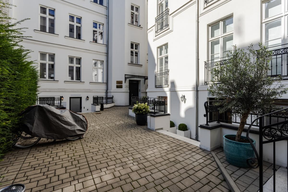 Nowoczesne studio w sercu Starego Miasta w Poznaniu - Zdjęcie 1/8