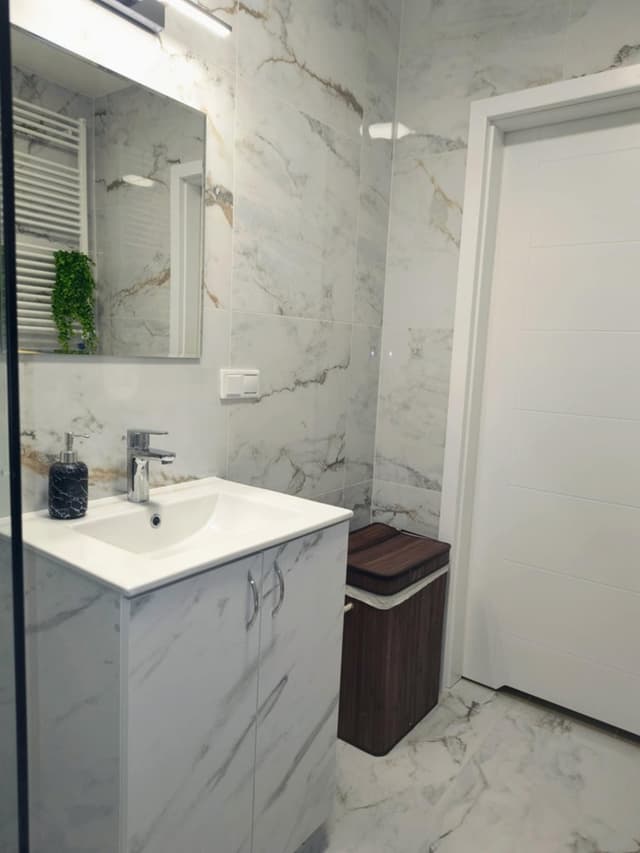 Komfortowe 35 m² w spokojnej dzielnicy Kośminek, Lublin - Zdjęcie 2/10