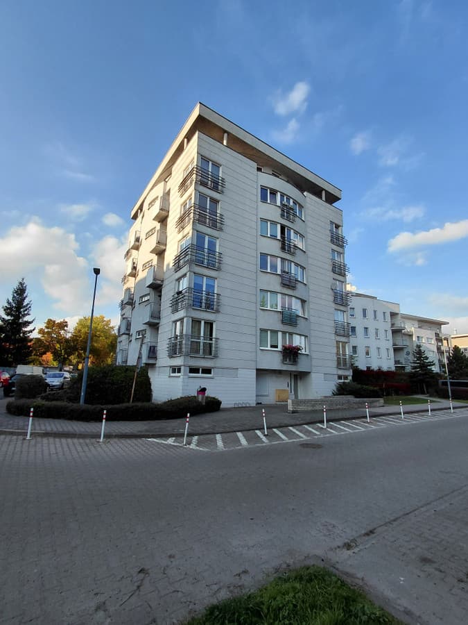 Słoneczna kawalerka z balkonem na Poznańskim Grunwaldzie - Zdjęcie 1/10