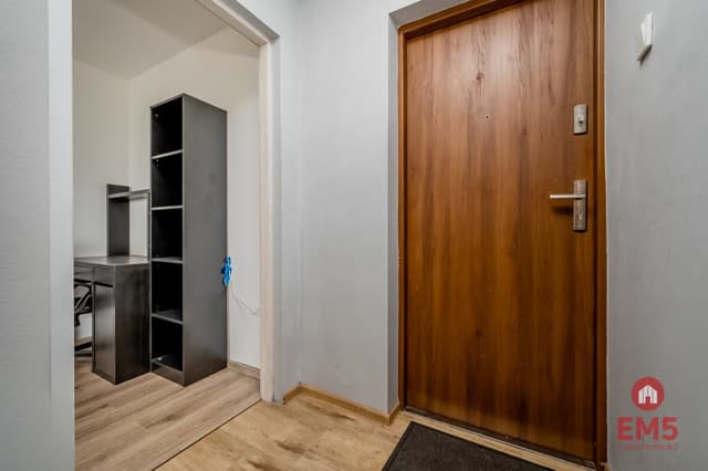 Ustawna kawalerka z osobną kuchnią na Bojarach, blisko centrum - Zdjęcie 5/7