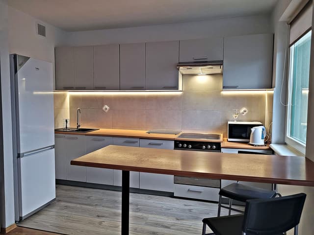 Umeblowane mieszkanie na Nieborowskiej z parkingiem - Zdjęcie 4/11