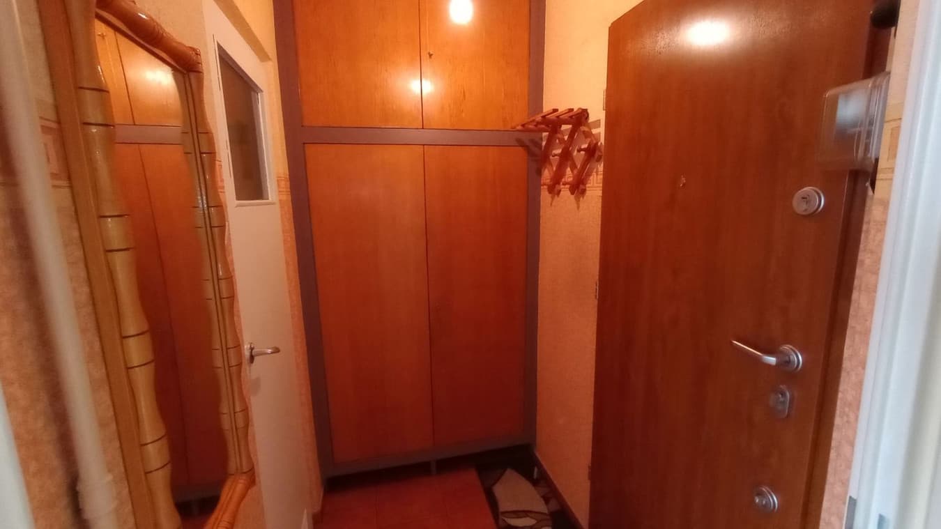 Funkcjonalne 27m² w sercu Zarzewa - idealne na start lub inwestycję - Zdjęcie 1/16