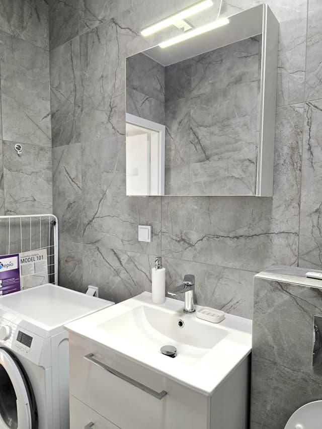 Komfortowe mieszkanie w dzielnicy Fabryczna - Zdjęcie 3/9