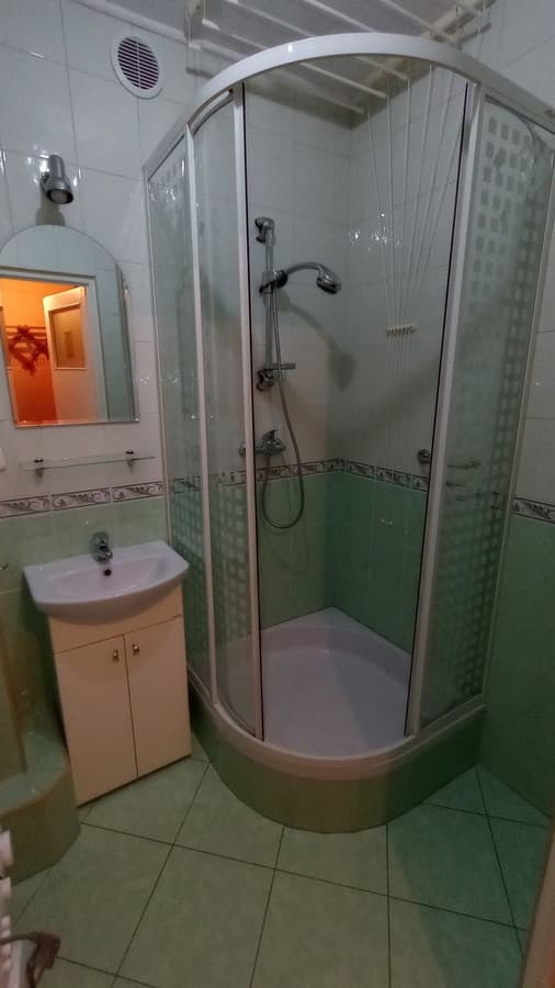 Funkcjonalne 27m² w sercu Zarzewa - idealne na start lub inwestycję - Zdjęcie 5/16