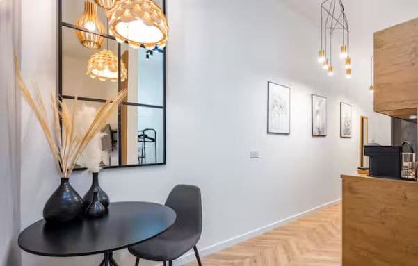 Prestiżowa kawalerka w centrum Warszawy, 26m² po remoncie - Zdjęcie 3/10