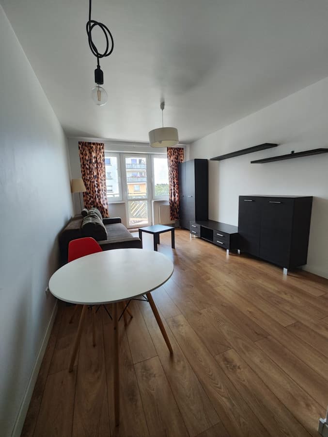 Nowoczesny apartament przy ul. Aluzyjnej, gotowy do zamieszkania - Zdjęcie 1/10