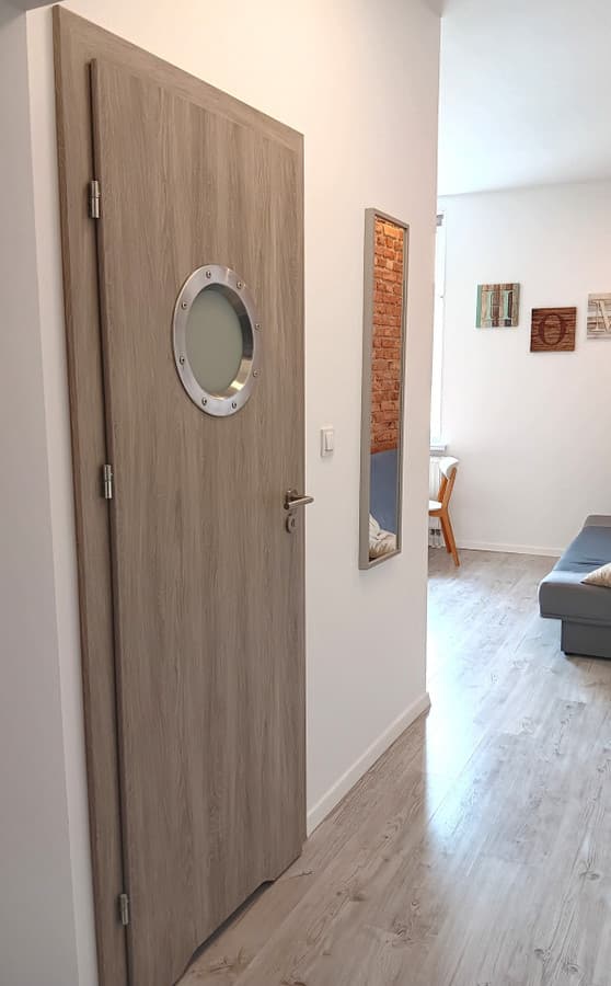 Przytulna kawalerka w centrum Poznania przy ul. Półwiejskiej - Zdjęcie 4/12