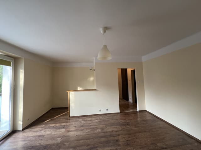 Przytulne 39m² na zamkniętym osiedlu - Górna - Zdjęcie 3/13