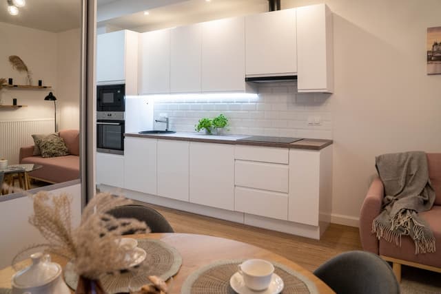 Nowoczesny apartament w biznesowym sercu Warszawy - Zdjęcie 3/20