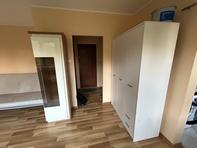 Funkcjonalna kawalerka w prestiżowym Mokotowie - Zdjęcie 2/6