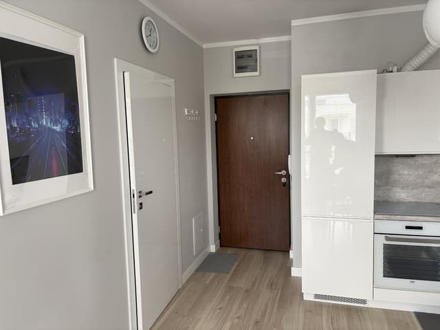 Komfortowe mieszkanie 2-pokojowe w Warszawie - Zdjęcie 2/6