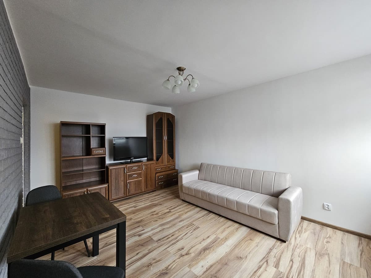 Komfortowe mieszkanie w Polesiu, blisko uczelni - Zdjęcie 1/6